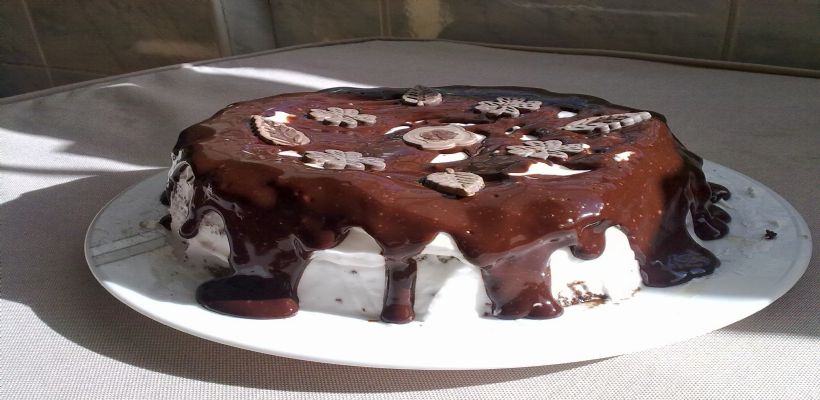 Ağlayan Yaş Pasta Tarifi ve Malzemeleri