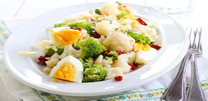 Çiğ Karnabahar Salatası Tarifi ve Malzemeleri