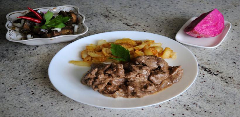 8 Kişilik Ciğer Yahni Tarifi ve Malzemeleri