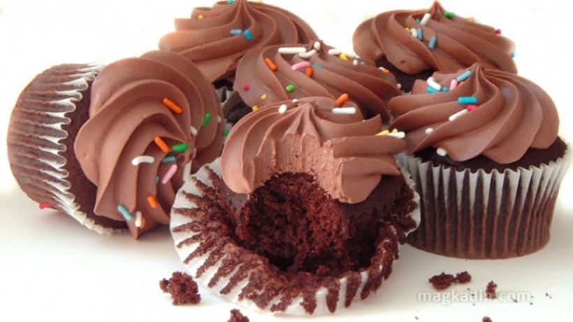 Çikolatalı Top Kek Tarifi ve Malzemeleri