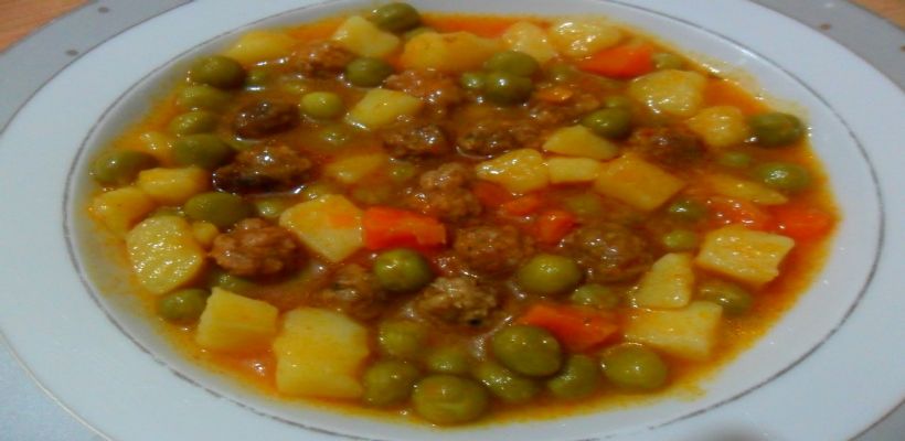 Etli Sulu Köfte Tarifi ve Malzemeleri