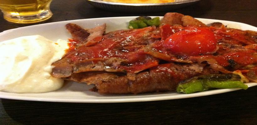 Ev Usulü İskender Tarifi ve Malzemeleri