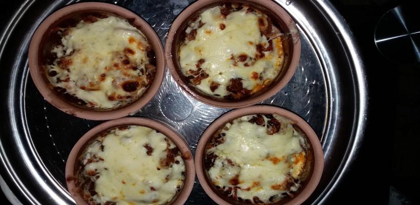 8 Kişilik Fırında Kaşarlı Et Sote Tarifi ve Malzemeleri