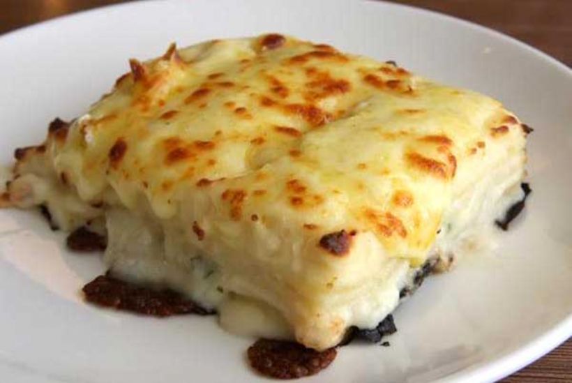 8 Kişilik Fırında Soslu Makarna Tarifi ve Malzemeleri