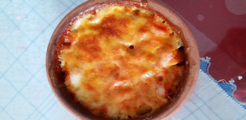 Güveçte Kaşarlı Tavuk Tarifi ve Malzemeleri