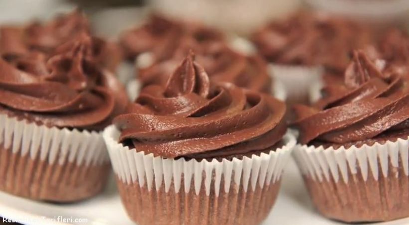 8 Kişilik İçi Dolgulu Cup Kek Tarifi ve Malzemeleri