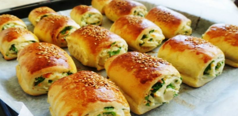 Ispanaklı Poğaça Tarifi ve Malzemeleri