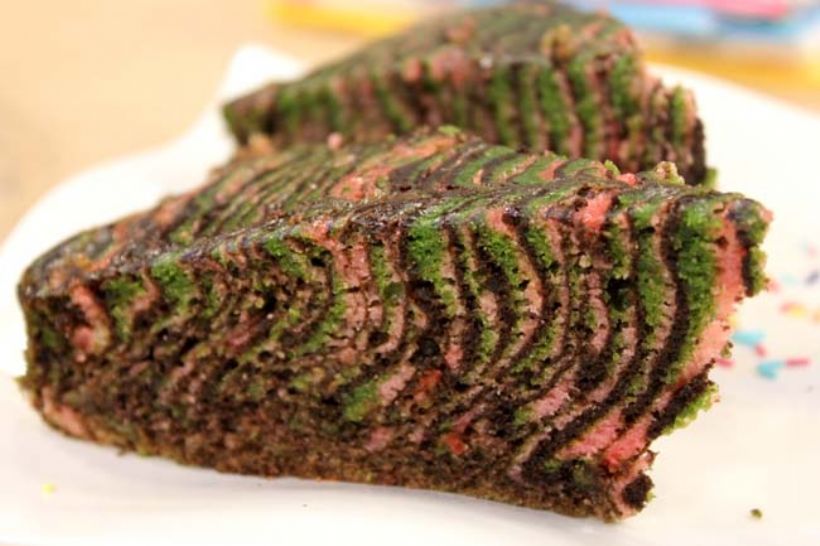 Ispanaklı Zebra Kek Tarifi ve Malzemeleri