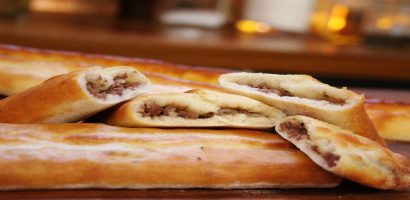 8 Kişilik Kabaklı Peynirli Börek Tarifi ve Malzemeleri