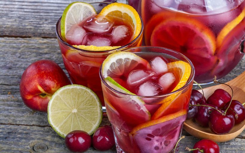 8 Kişilik Kiraz Buzlu Çay Tarifi ve Malzemeleri
