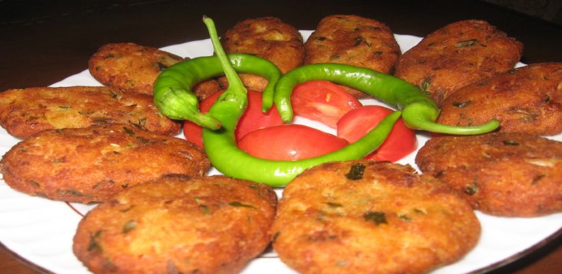 8 Kişilik Kıymalı Patates Köftesi Tarifi ve Malzemeleri