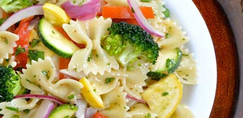 Kıymalı Yoğurtlu Makarna Tarifi ve Malzemeleri