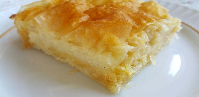 8 Kişilik Laz Böreği Tatlısı Tarifi ve Malzemeleri