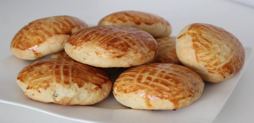 8 Kişilik Mahlepli Peynirli Poğaça Tarifi ve Malzemeleri