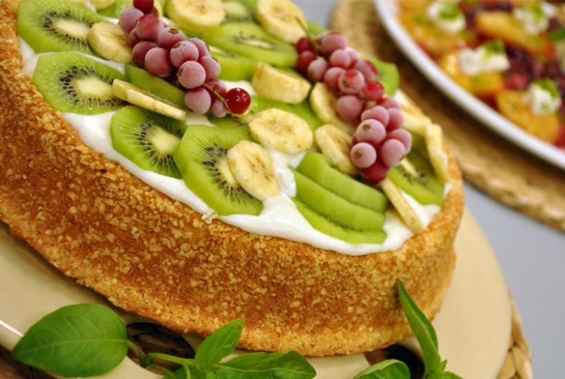 8 Kişilik Meyveli Tart Kek Tarifi ve Malzemeleri