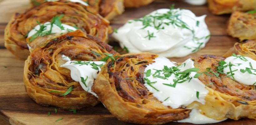 8 Kişilik Patatesli Rulo Poğaça Tarifi ve Malzemeleri