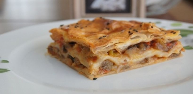 Patlıcanlı Arnavut Böreği Tarifi ve Malzemeleri