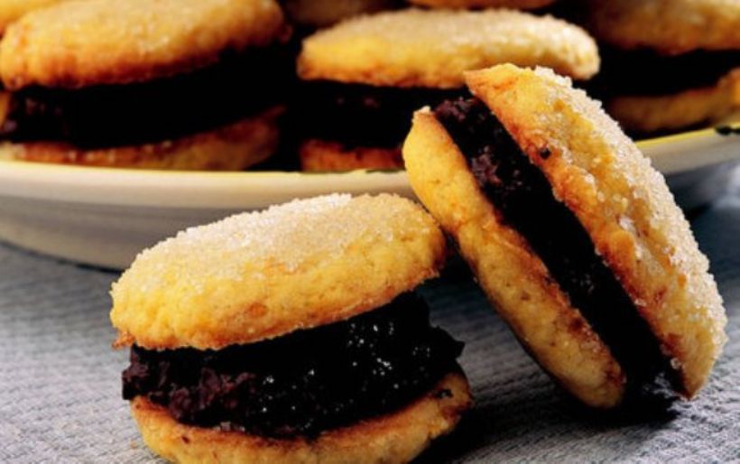 8 Kişilik Portakallı Çikolatalı Kurabiye Tarifi ve Malzemeleri