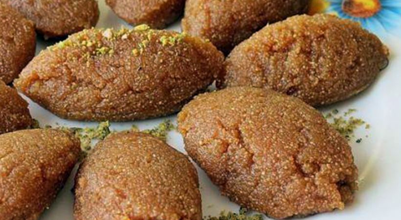 8 Kişilik Sade İrmik Tatlısı Tarifi ve Malzemeleri