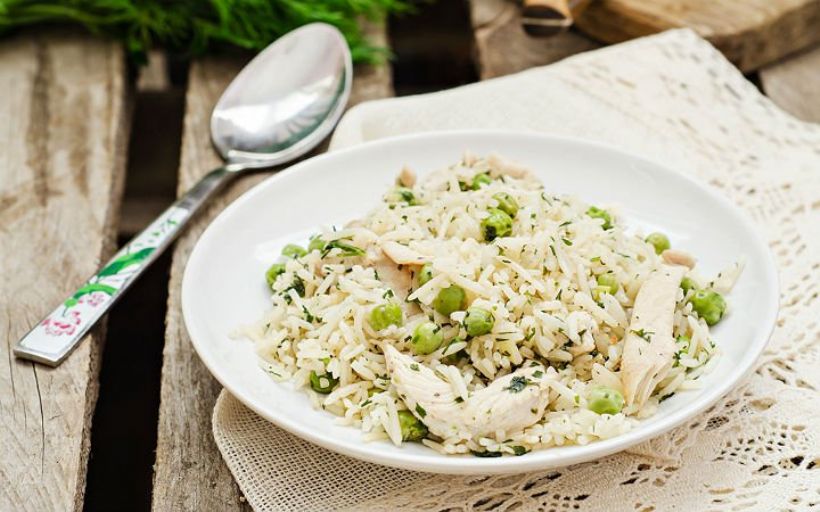 8 Kişilik Tavuklu Bezelyeli Pilav Tarifi ve Malzemeleri