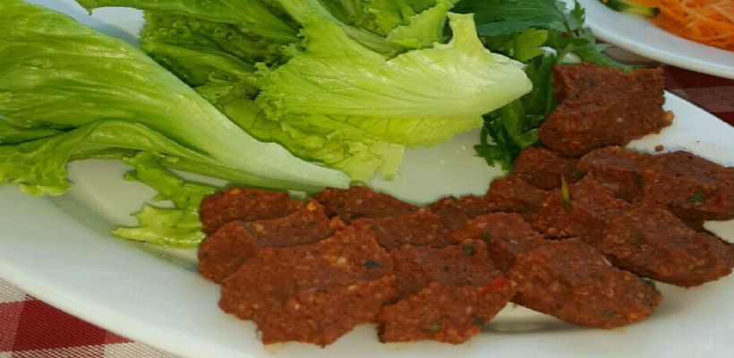 Urfa Çiğ Köfte Tarifi ve Malzemeleri