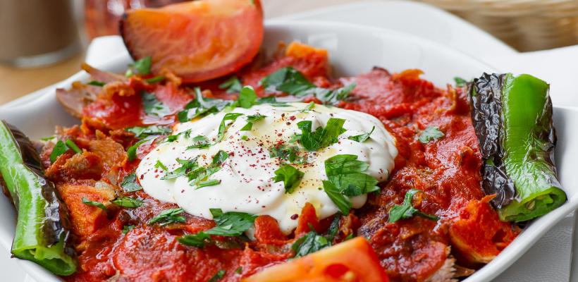 Yoğurtlu İskender Tarifi ve Malzemeleri