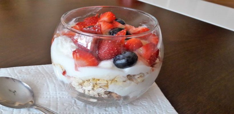 Yulaflı Meyve Salatası Tarifi ve Malzemeleri