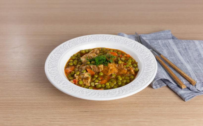 8 Kişilik Etli Bezelye Tarifi ve Malzemeleri