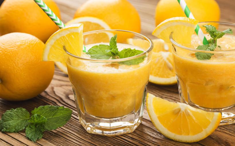 8 Kişilik Mangolu Portakallı Smoothie Tarifi ve Malzemeleri